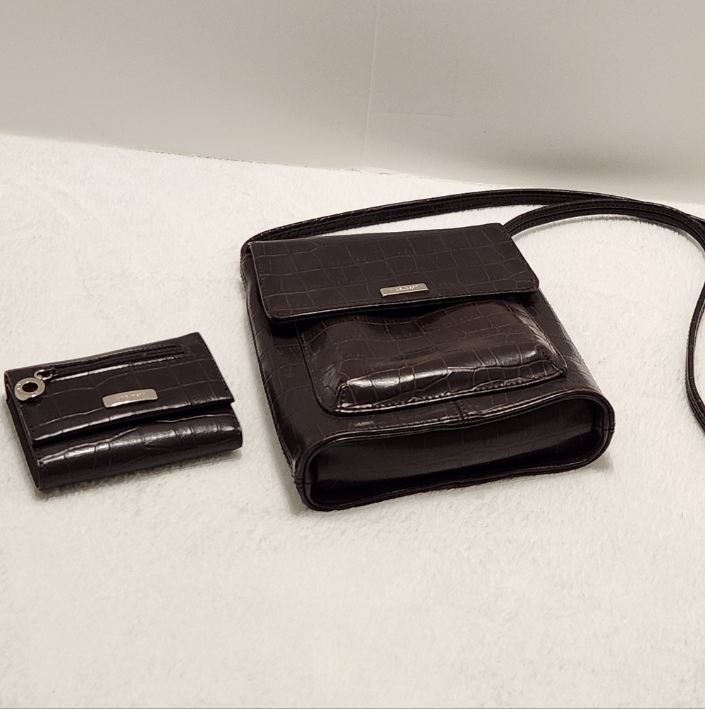 ⭐️ Nine West Dark Brown Faux Alligator Crossbody Bag with Matching Wallet - Picture 1 of 10